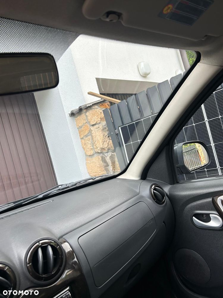 Dacia Duster 1.6 Ambiance Eco - 11