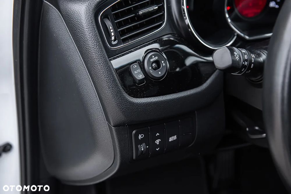 Kia Ceed 1.6 GDI DCT Platinum Edition - 17