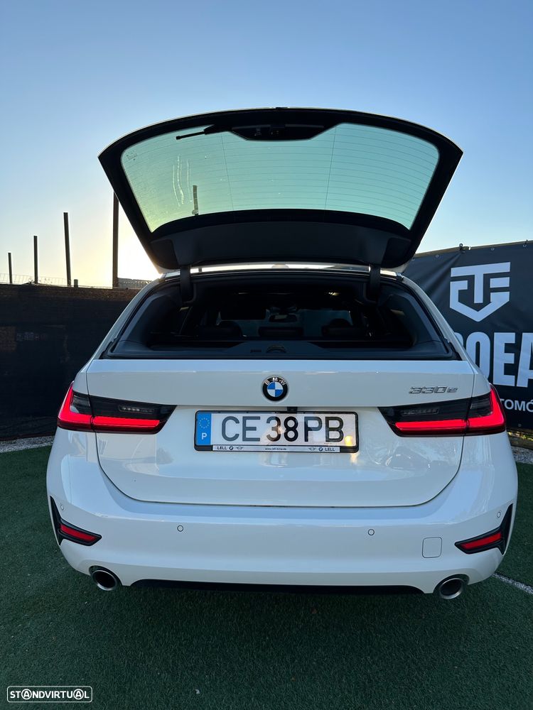 BMW 330 e Aut. Sport Line - 39