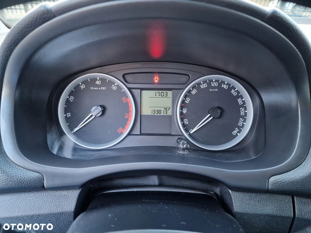 Skoda Roomster 1.4 16V Comfort - 35