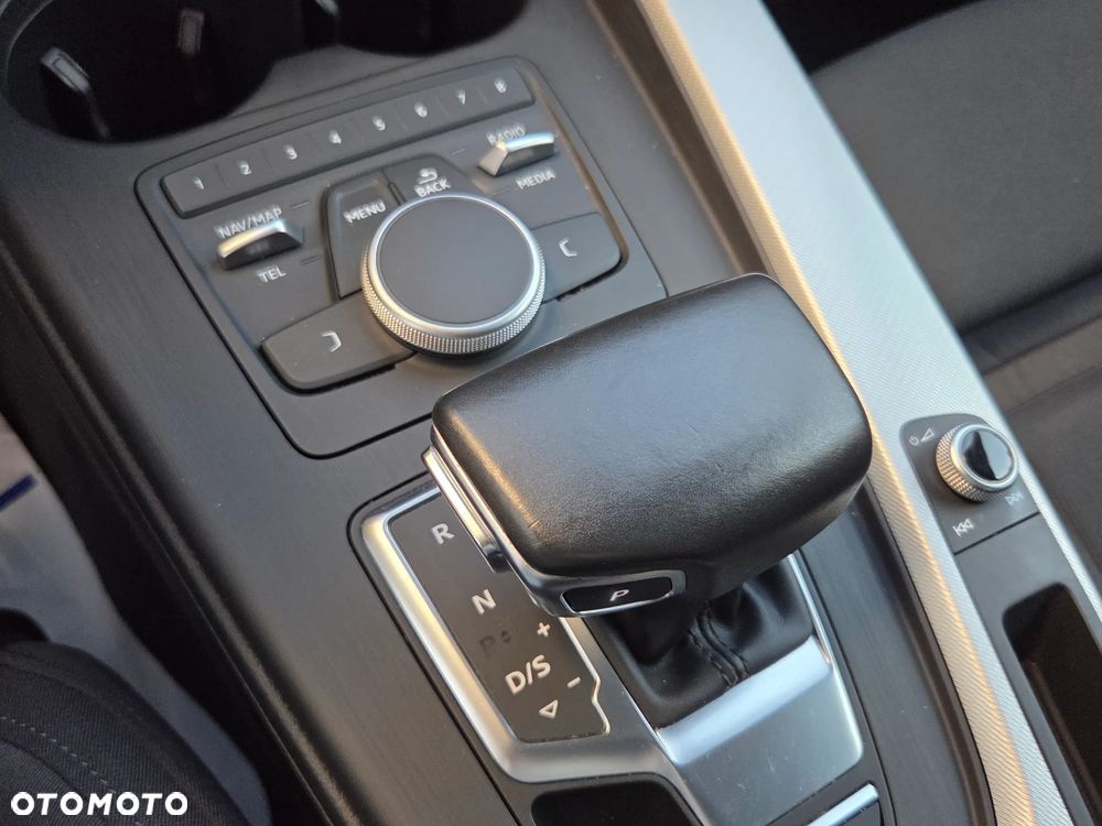 Audi A4 Avant 40 TDI S tronic sport - 24