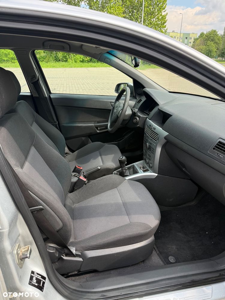 Opel Astra 1.6 - 11