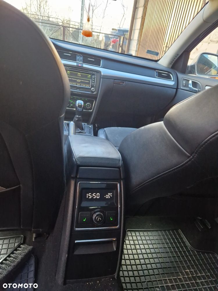Skoda Superb 2.0 TDI Elegance - 6