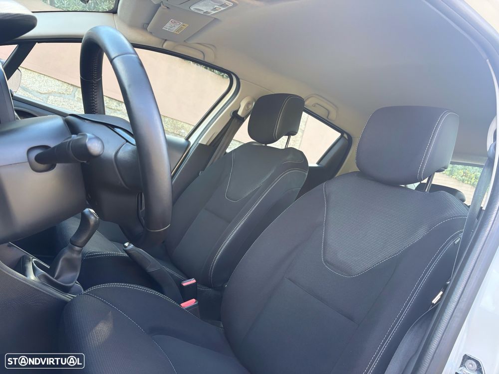 Renault Clio 1.5 dCi Luxe - 12