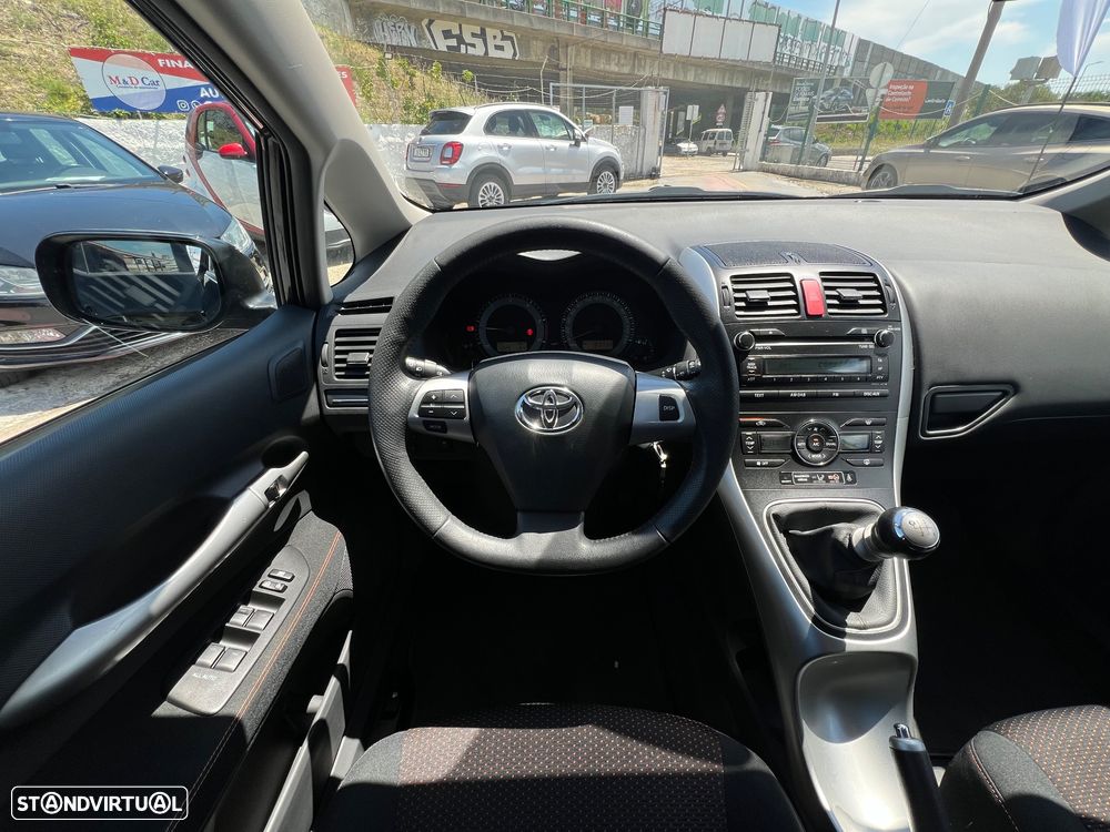 Toyota Auris 1.4 D-4D DPF - 16