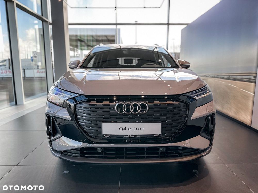 Audi Q4 e-tron - 4