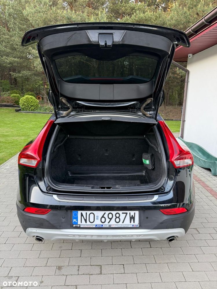 Volvo V40 Cross Country - 5