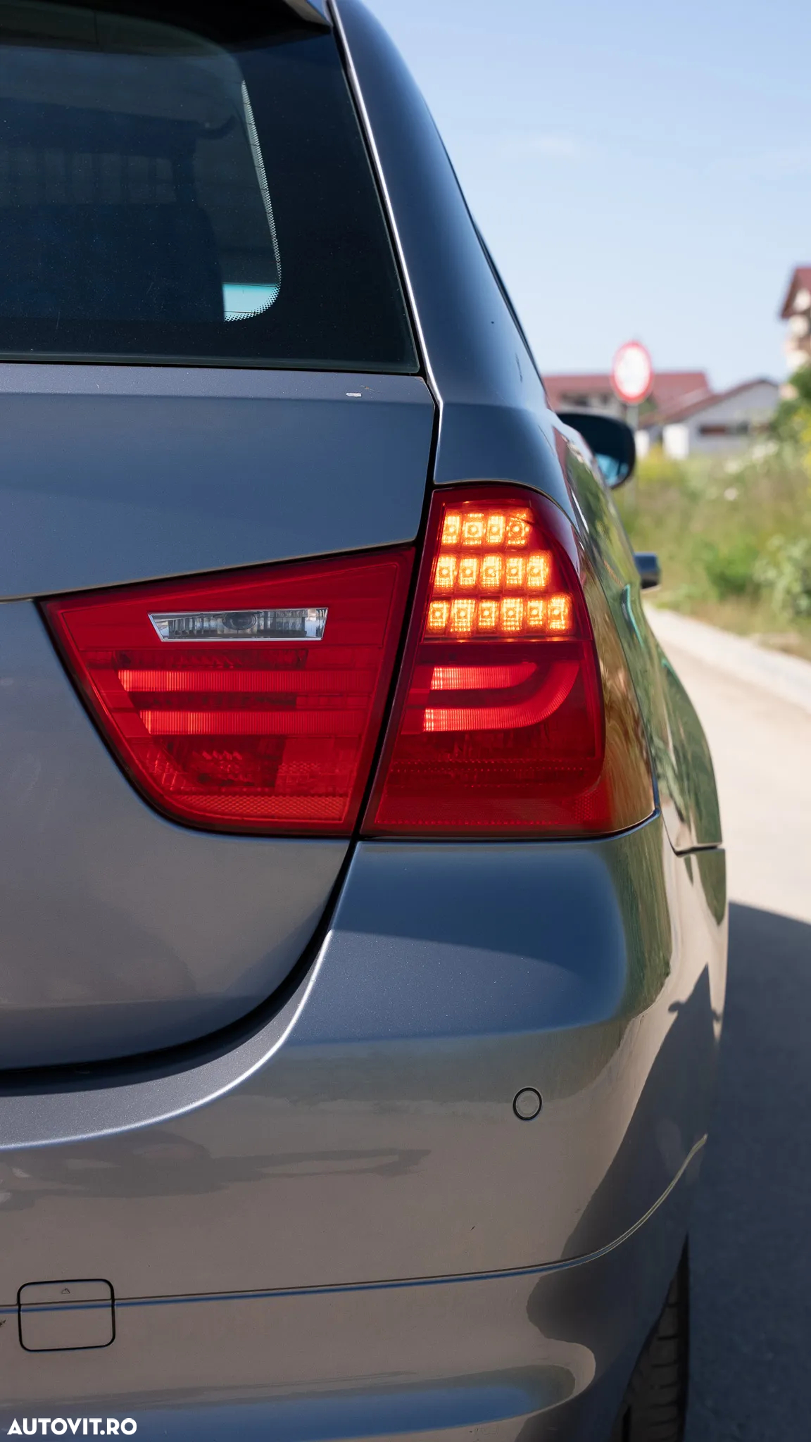 BMW Seria 3 318d - 14