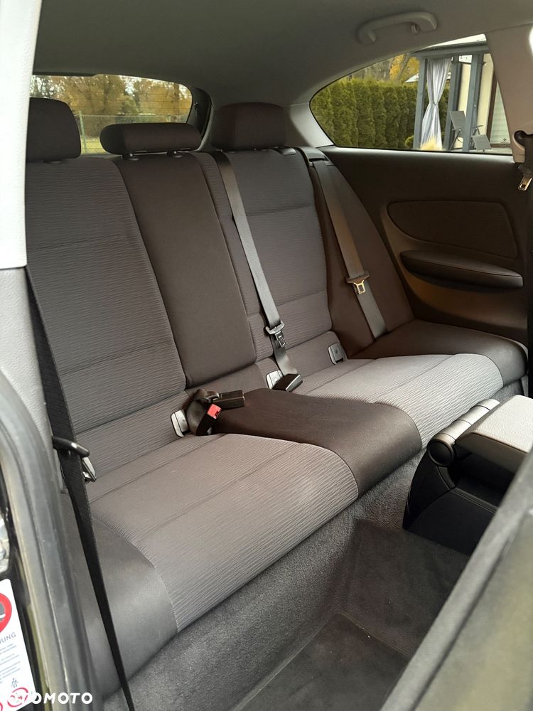 BMW Seria 1 118d - 15