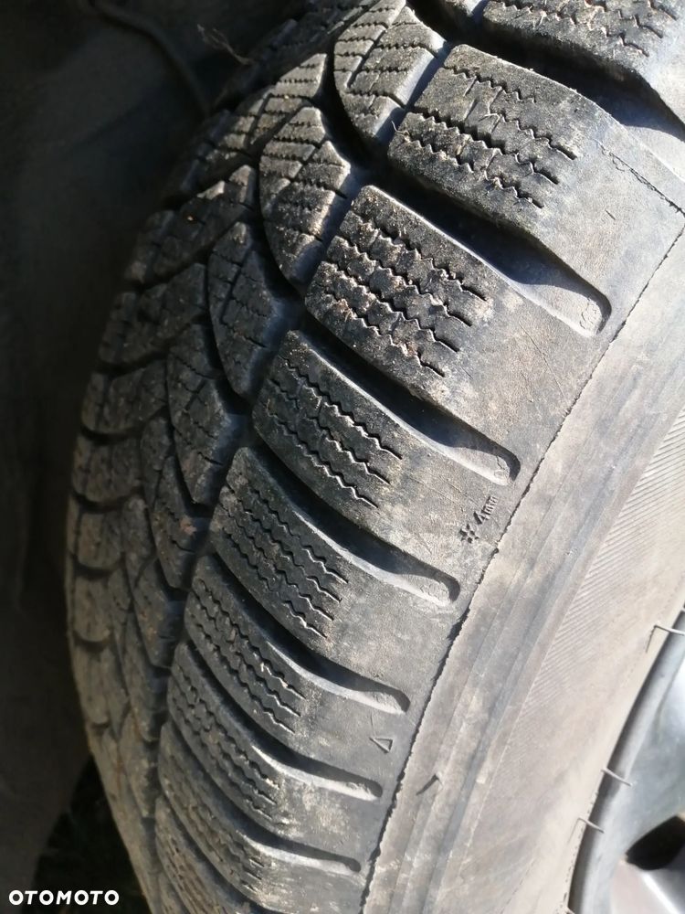 Toyota RAV4 2.0 D-4D 4x4 - 5