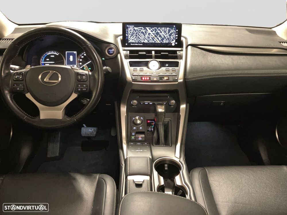 Lexus NX 300h Executive+ - 12