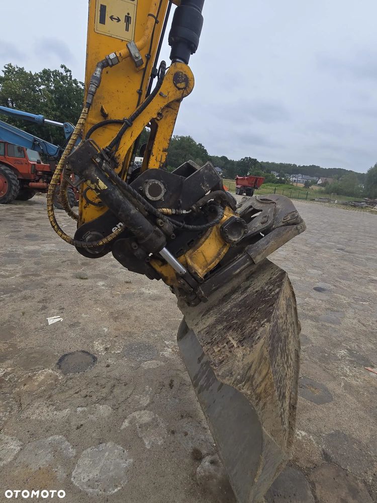 JCB JS145 W - 15