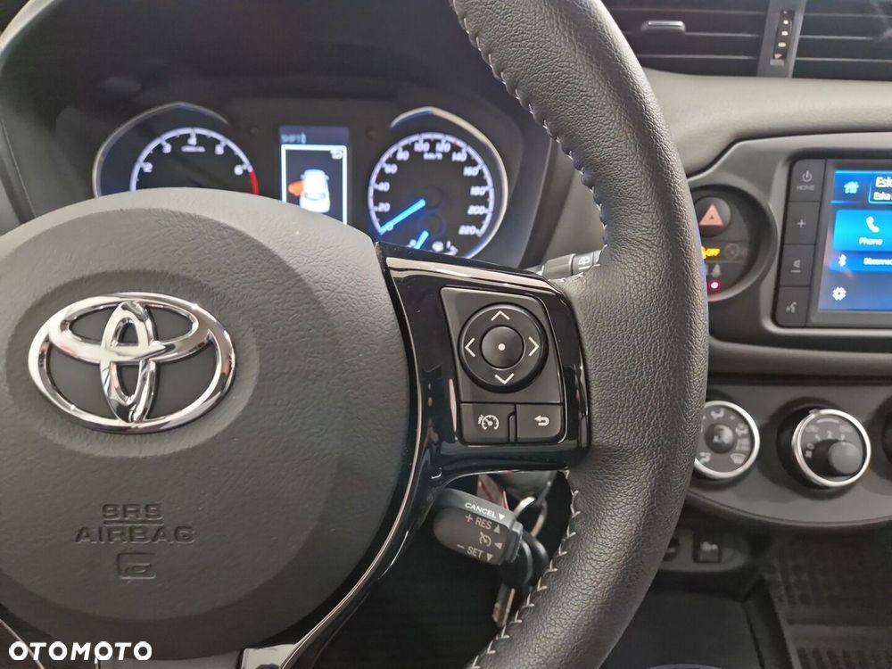 Toyota Yaris - 15