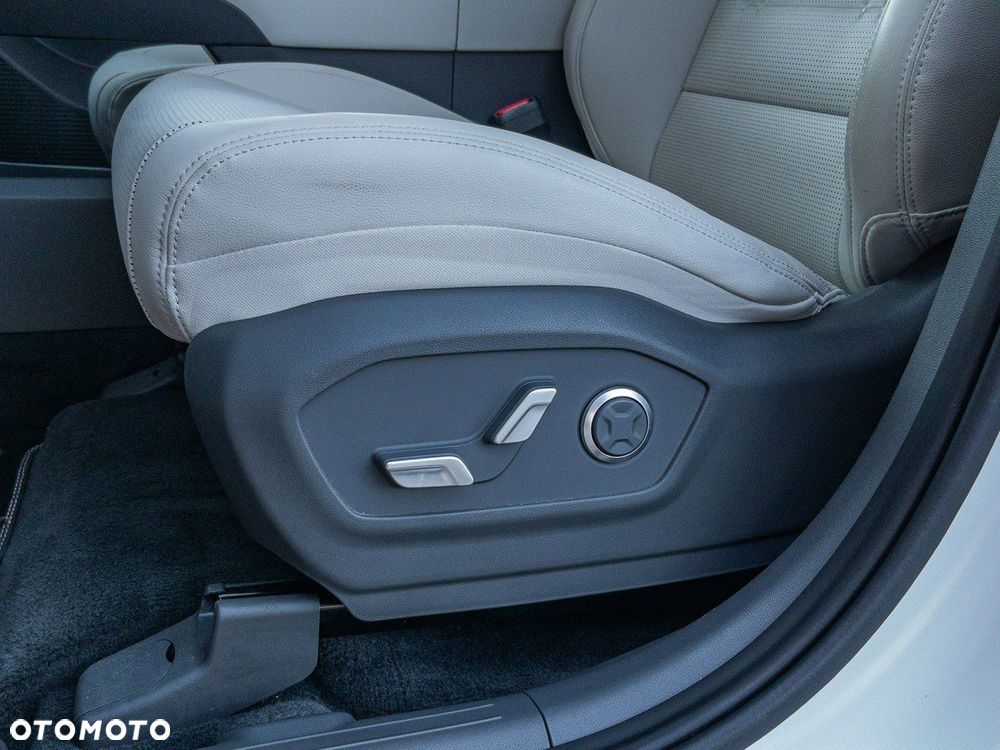 Hyundai Santa Fe 1.6 T-GDI HEV Platinum 4WD 7os - 29