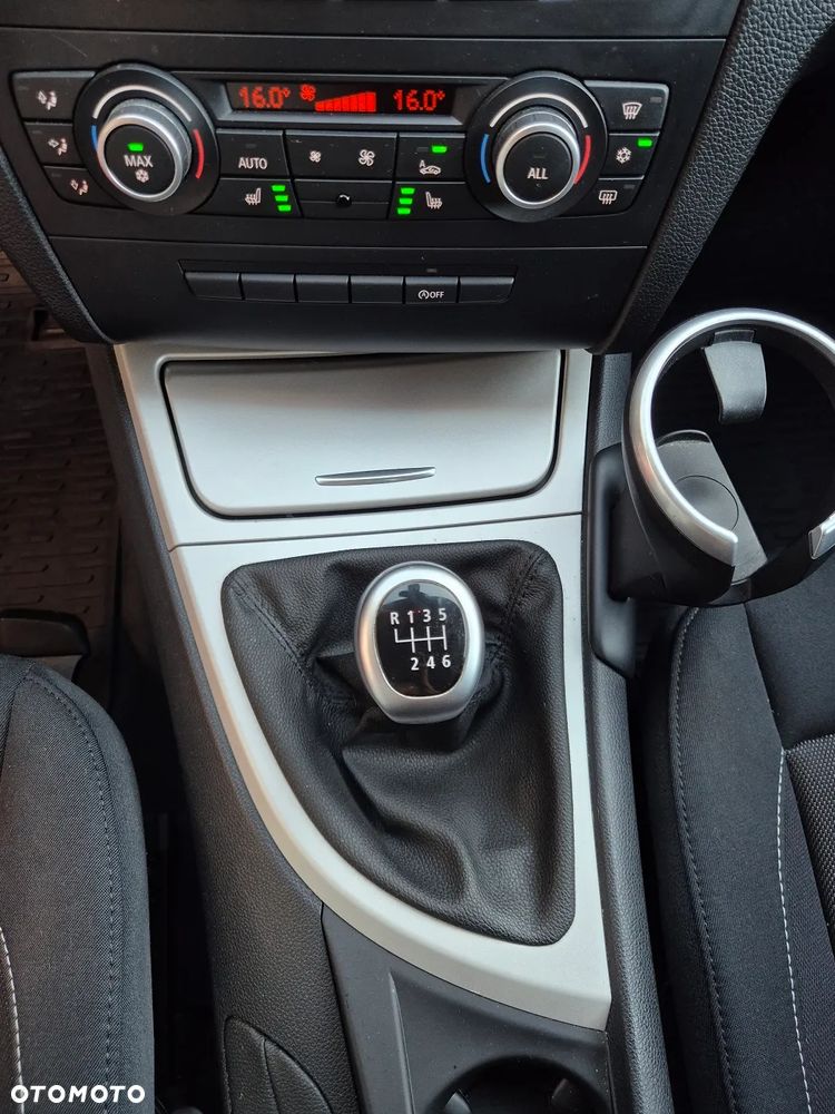 BMW Seria 1 - 24