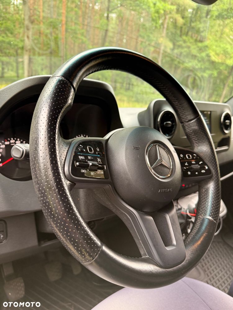 Mercedes-Benz SPRINTER - 27