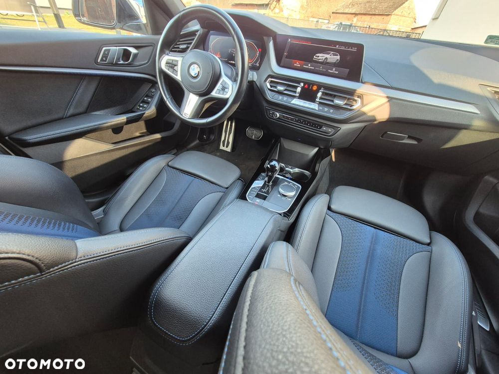 BMW Seria 1 120i M Sport - 8
