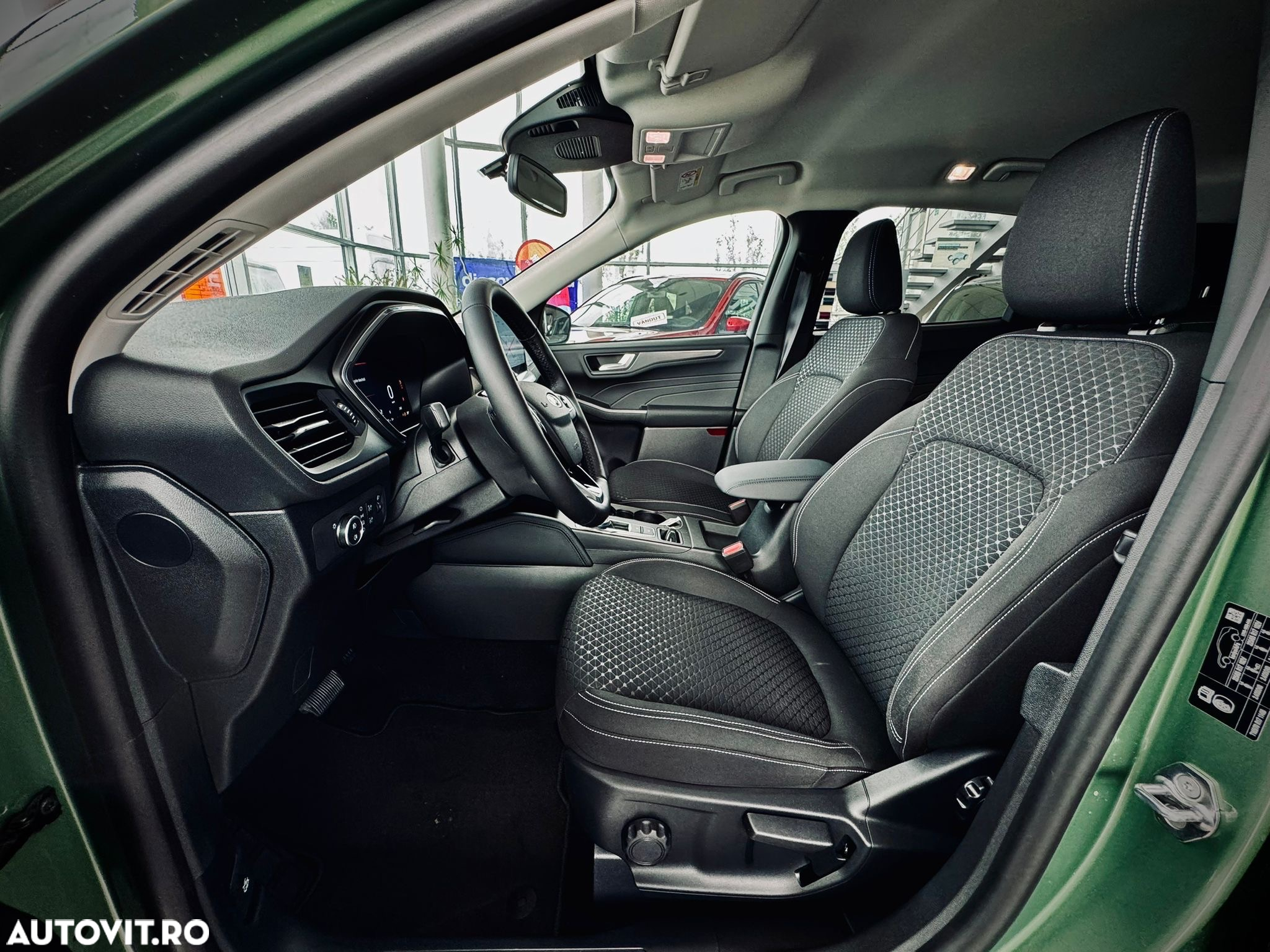 Ford Kuga 2.5 Duratec FWD FHEV Titanium - 10