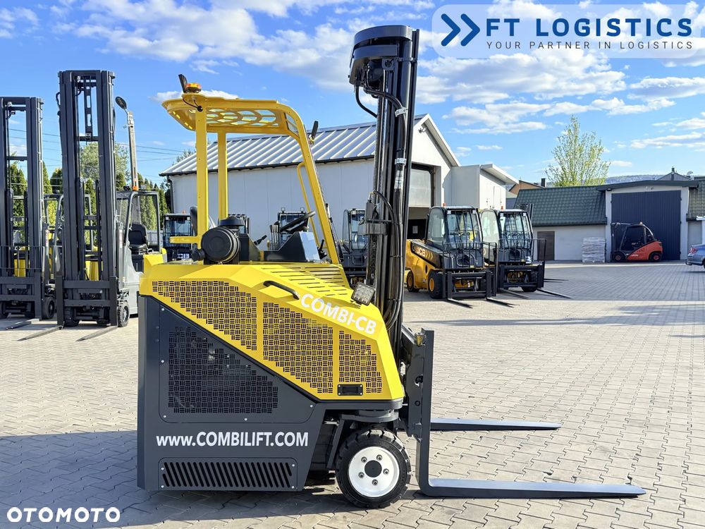 Combilift WÓZEK CZTEROKIERUNKOWY - WIELOKIERUNKOWY | COMBILIFT CB2500 | GAS | TRIPLEX 6000MM | POZYCJONER WIDEŁ | WOLNY SKOK | PRZESUW WIDEŁ | STAN IDEALNY | Szeroka oferta wózków czterokierunkowych i bocznych, dopasowanych do różnorodnych potrzeb i zastosowań - 6