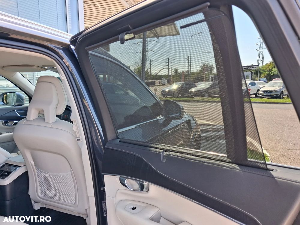 Volvo XC 90 - 33