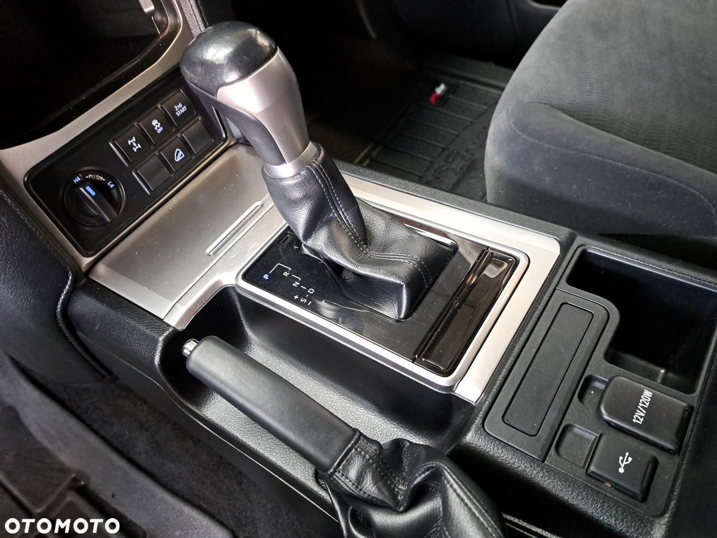 Toyota Land Cruiser - 23