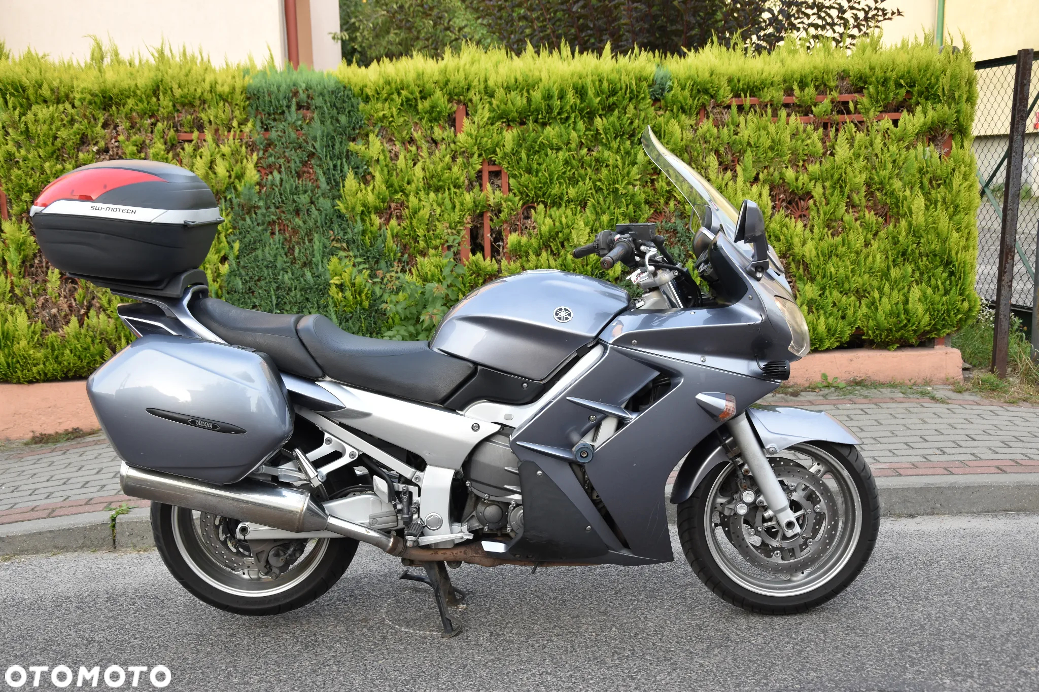 Yamaha FJR - 2