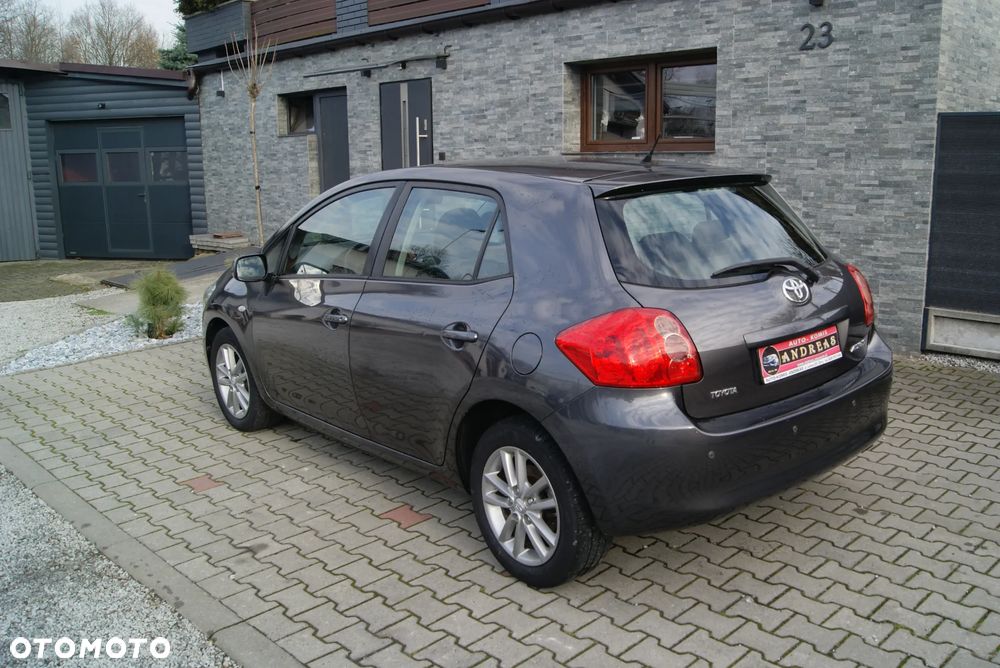 Toyota Auris 1.4 VVT-i - 3