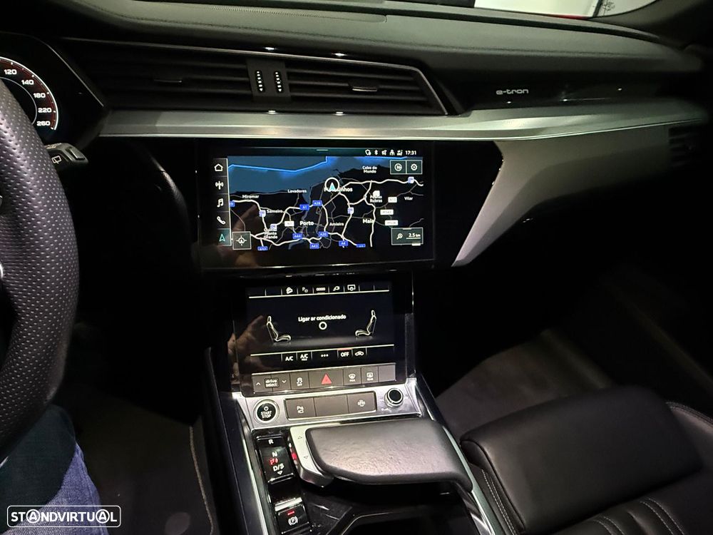 Audi e-tron 55 quattro S line - 35