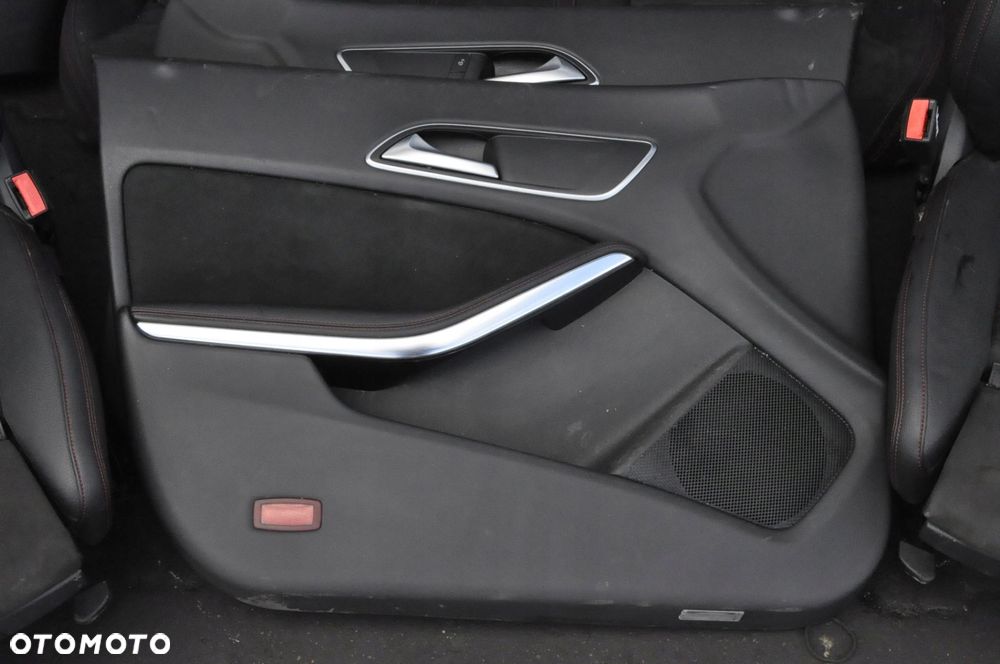 MERCEDES W117 FOTELE KANAPA BOCZKI SKÓRA - 2