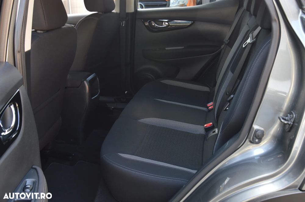 Nissan Qashqai 1.6 DCI Xtronic ACENTA - 12