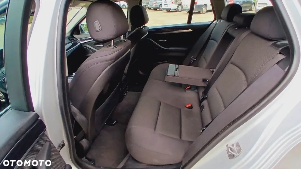BMW Seria 5 518d - 7
