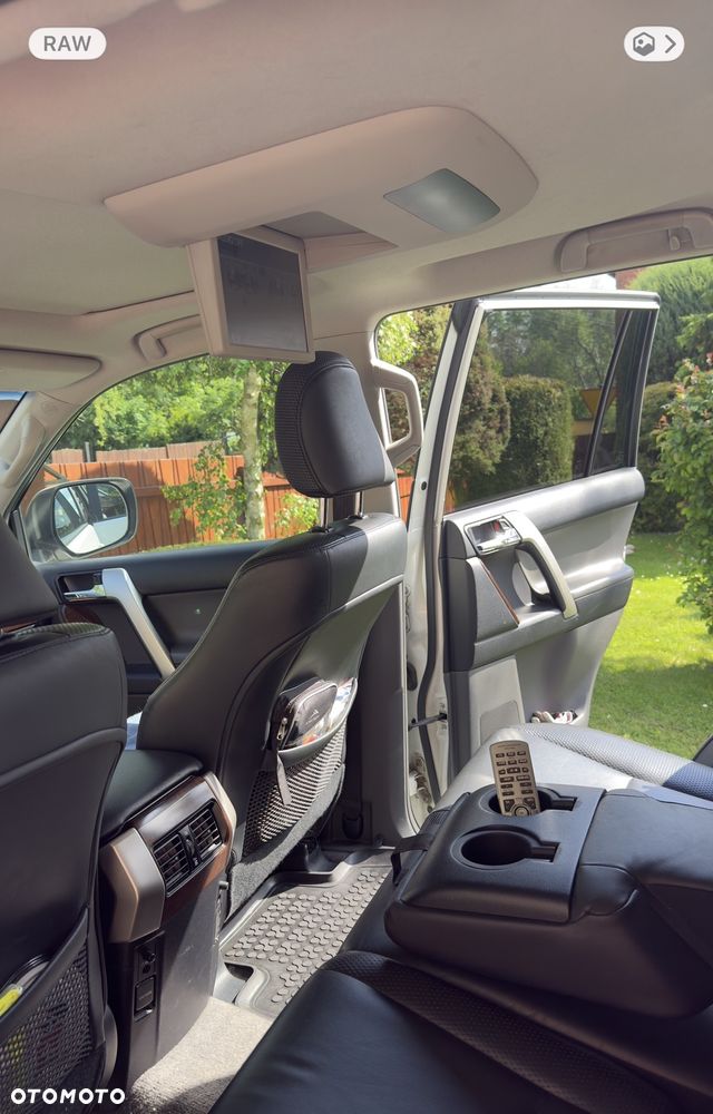 Toyota Land Cruiser LC 3.0 D-4D Prestige - 9