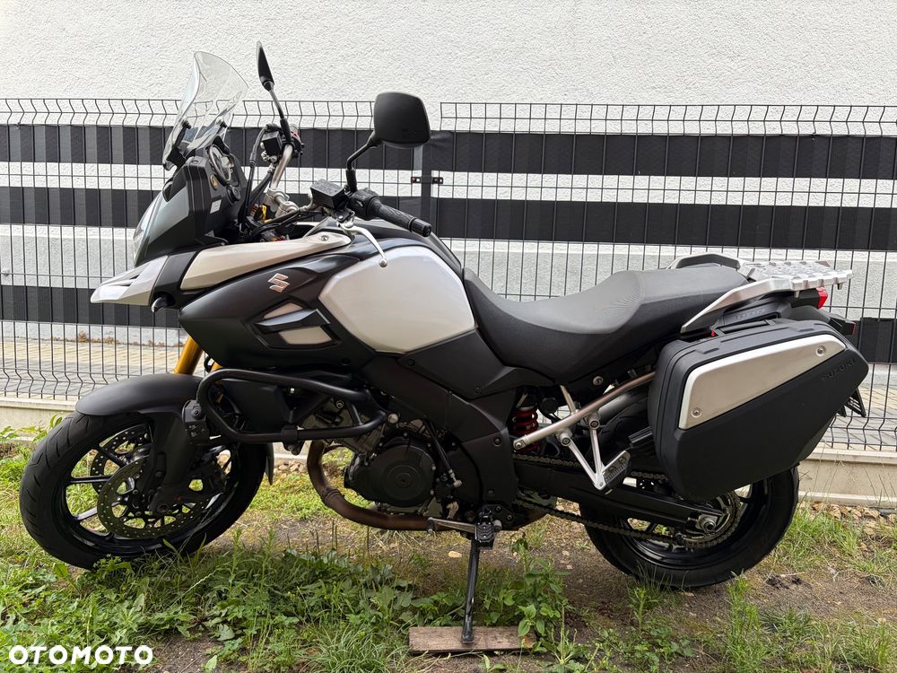 Suzuki DL - 27