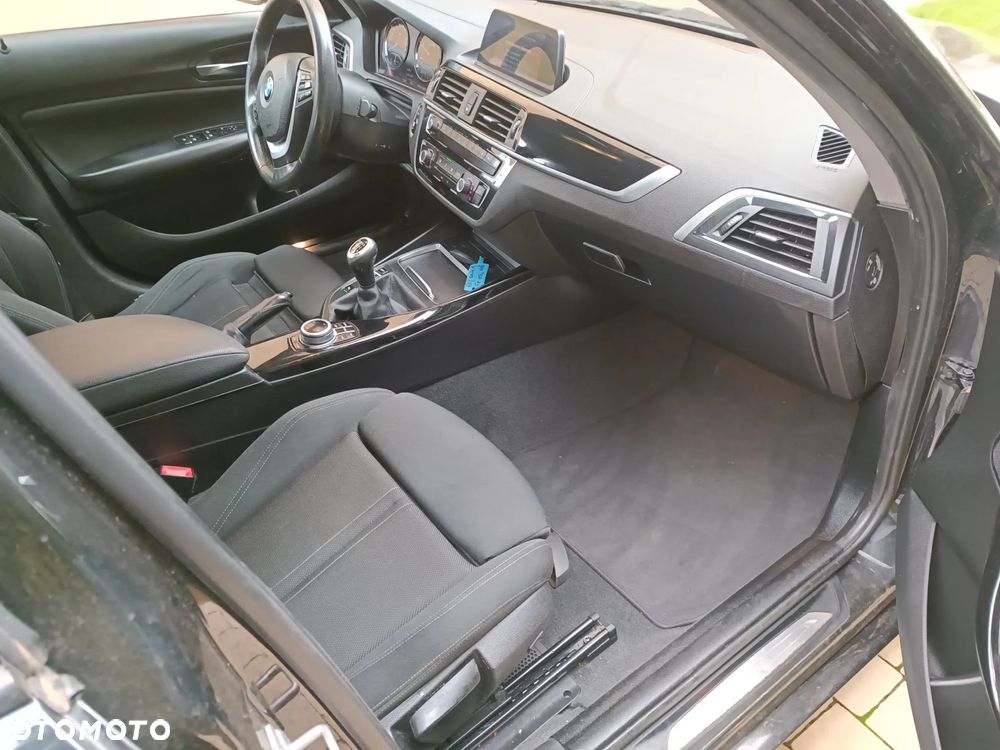 BMW Seria 1 118d Edition Metropolitan - 16