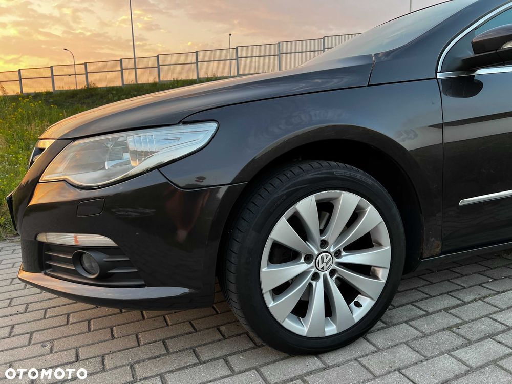 Volkswagen Passat CC - 8