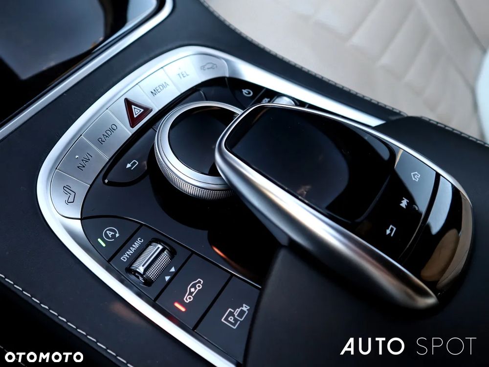 Mercedes-Benz Klasa S 400 d 4-Matic L 9G-TRONIC - 32