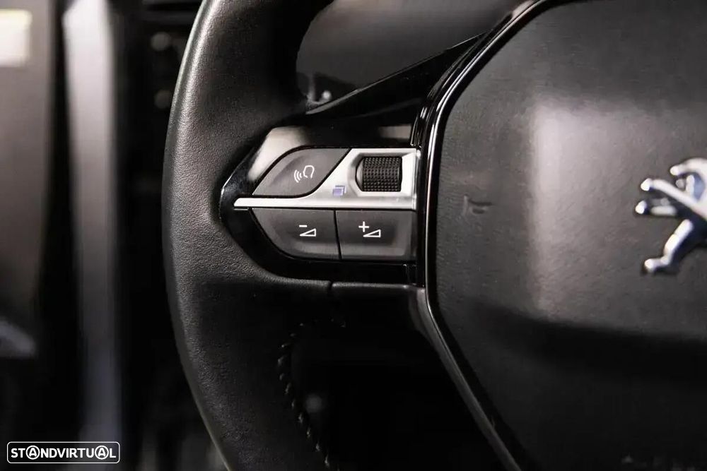 Peugeot e-208 50 kWh Allure - 27