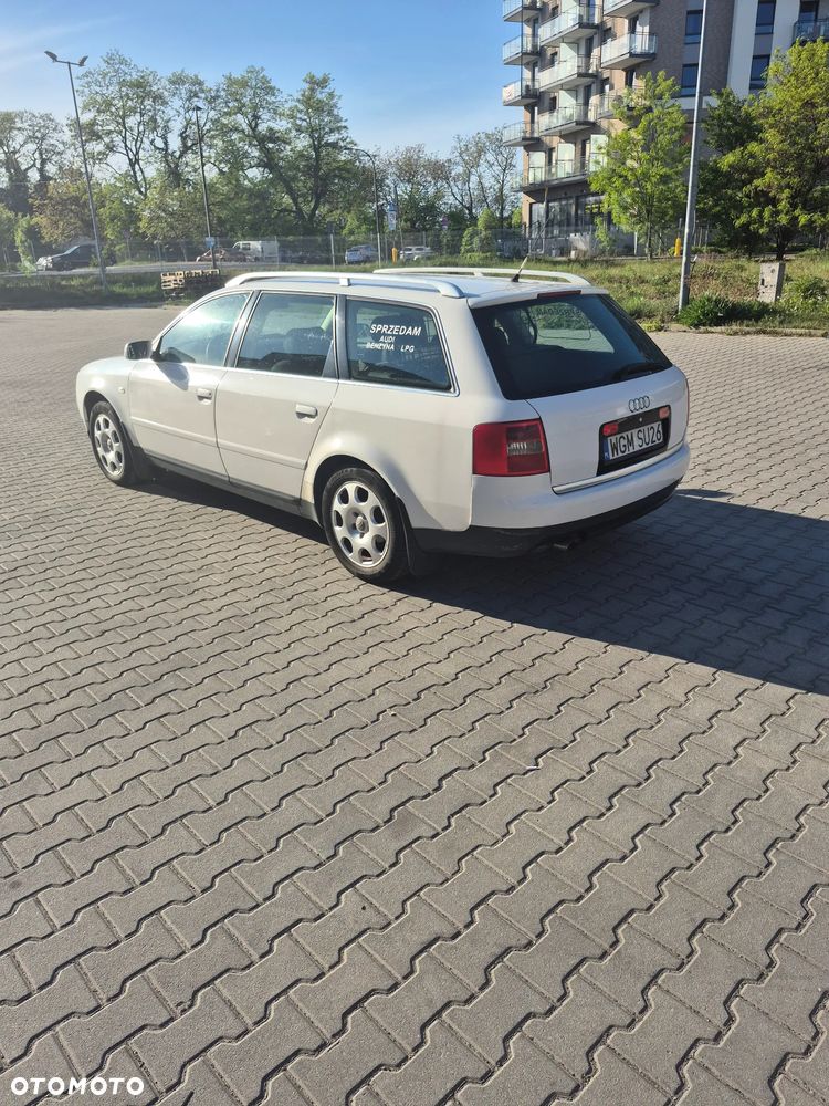 Audi A6 Avant - 17