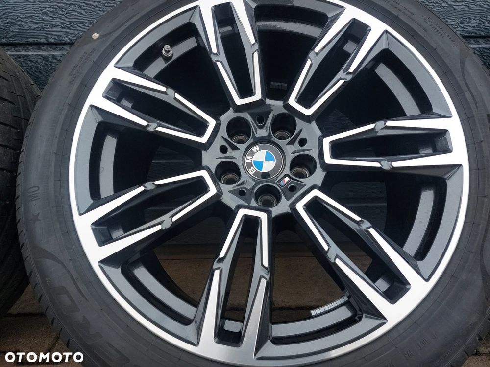 BMW G60 G61 G42 G20 G21 G22 G23 G26 G30 G31 FELGI KOŁA STYLING 935M 5X112 8.5J R19 ET29 OE BMW 5A324E0 245/45 PIRELLI P ZERO NOWE! - 9