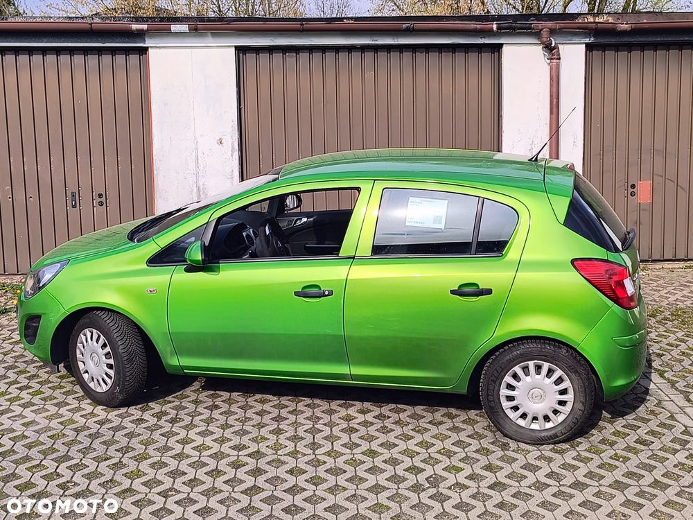 Opel Corsa 1.4 16V Color Edition - 2