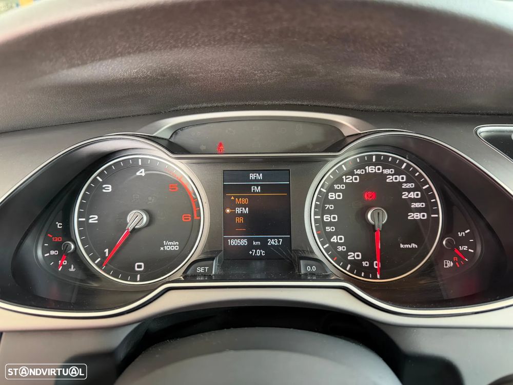 Audi A4 Avant 2.0 TDI Business Line S-line - 25