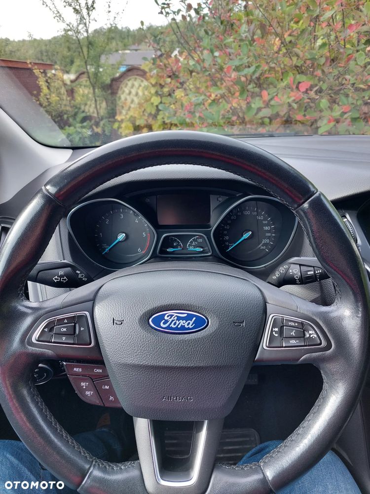 Ford Focus - 11