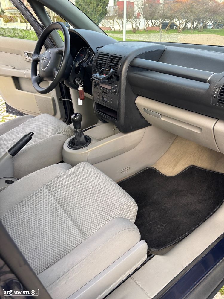 Audi A2 1.4 TDI Ambiente - 11