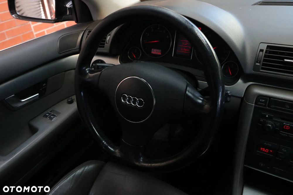 Audi A4 Avant - 31