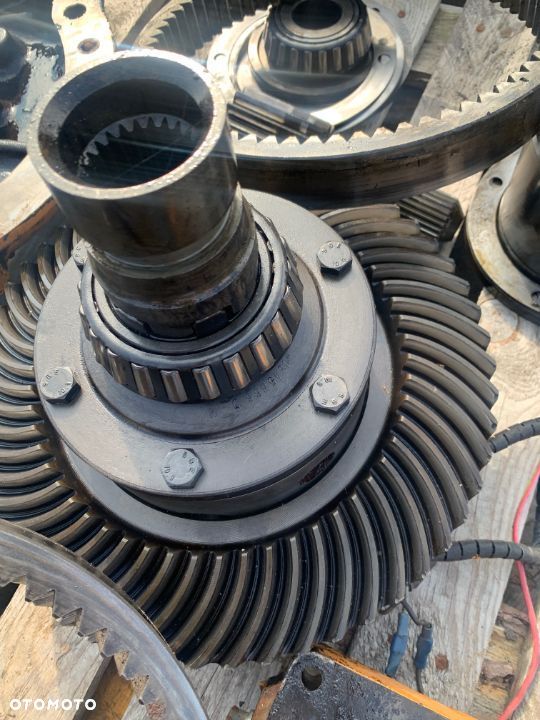 Części tylnego mostu do CASE 580K Super zwolnica, tryb talerzowy, atak 9/55 satelity - 8