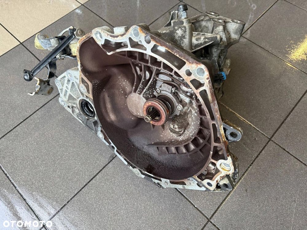 SKRZYNIA BIEGÓW 1.6 16V T4C394 OPEL ASTRA H 2010 - 3