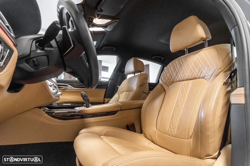 BMW 740 d xDrive Pack M - 9