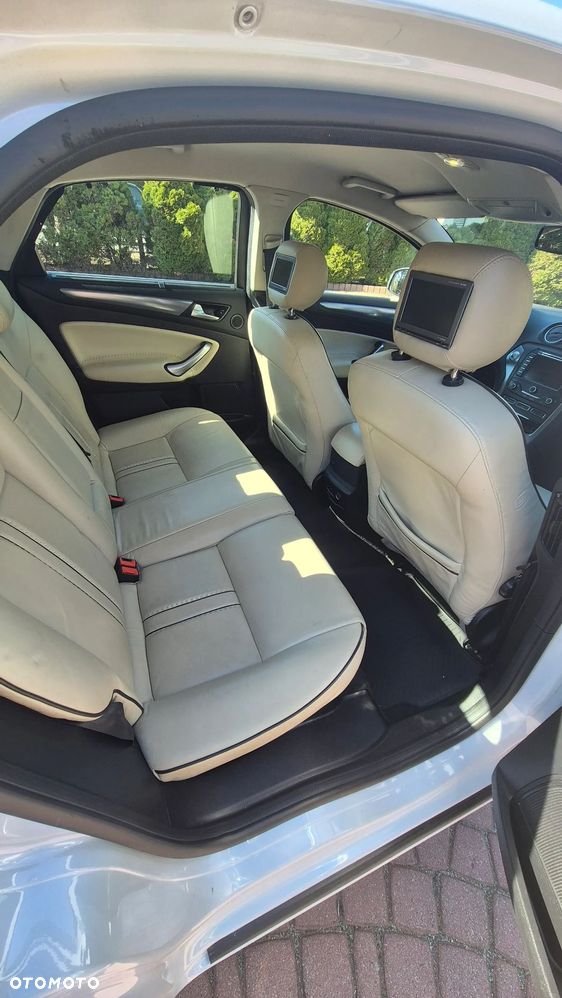Ford Mondeo 1.6 T Titanium - 16