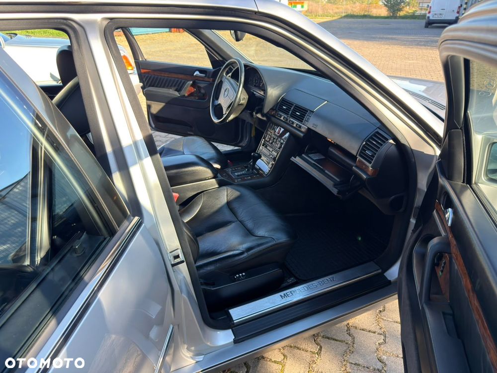 Mercedes-Benz S-Class 1992 photo 4