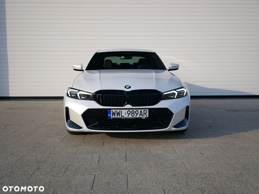 BMW Seria 3 330i xDrive M Sport sport - 4